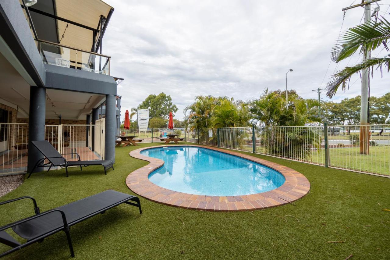 Bribie Waterways Motel Bongaree Екстер'єр фото