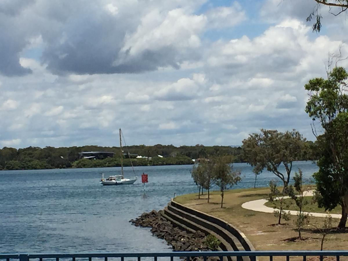 Bribie Waterways Motel Bongaree Екстер'єр фото