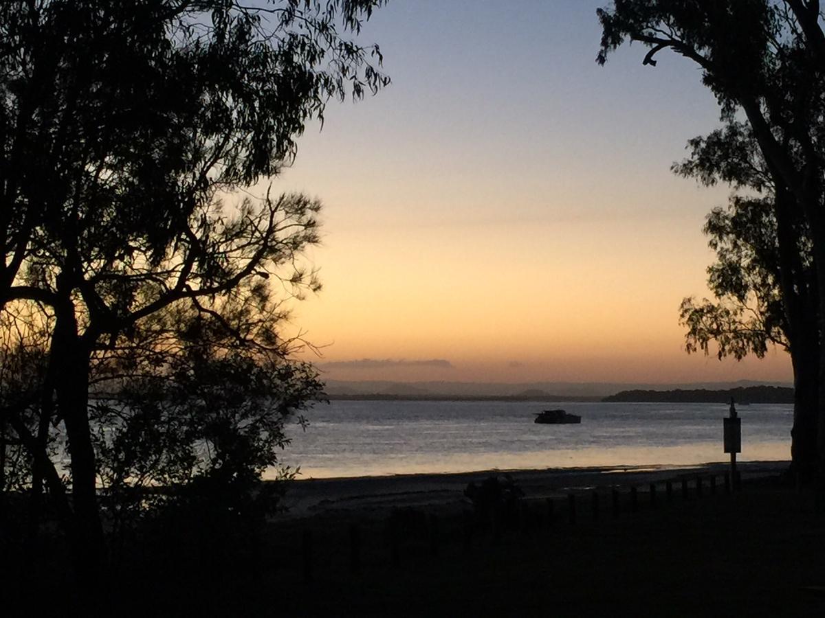 Bribie Waterways Motel Bongaree Екстер'єр фото